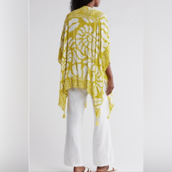 Vince Camuto Citron Floral Kimono Top Ruana, Open Wrap OSFM - Picture 5 of 16